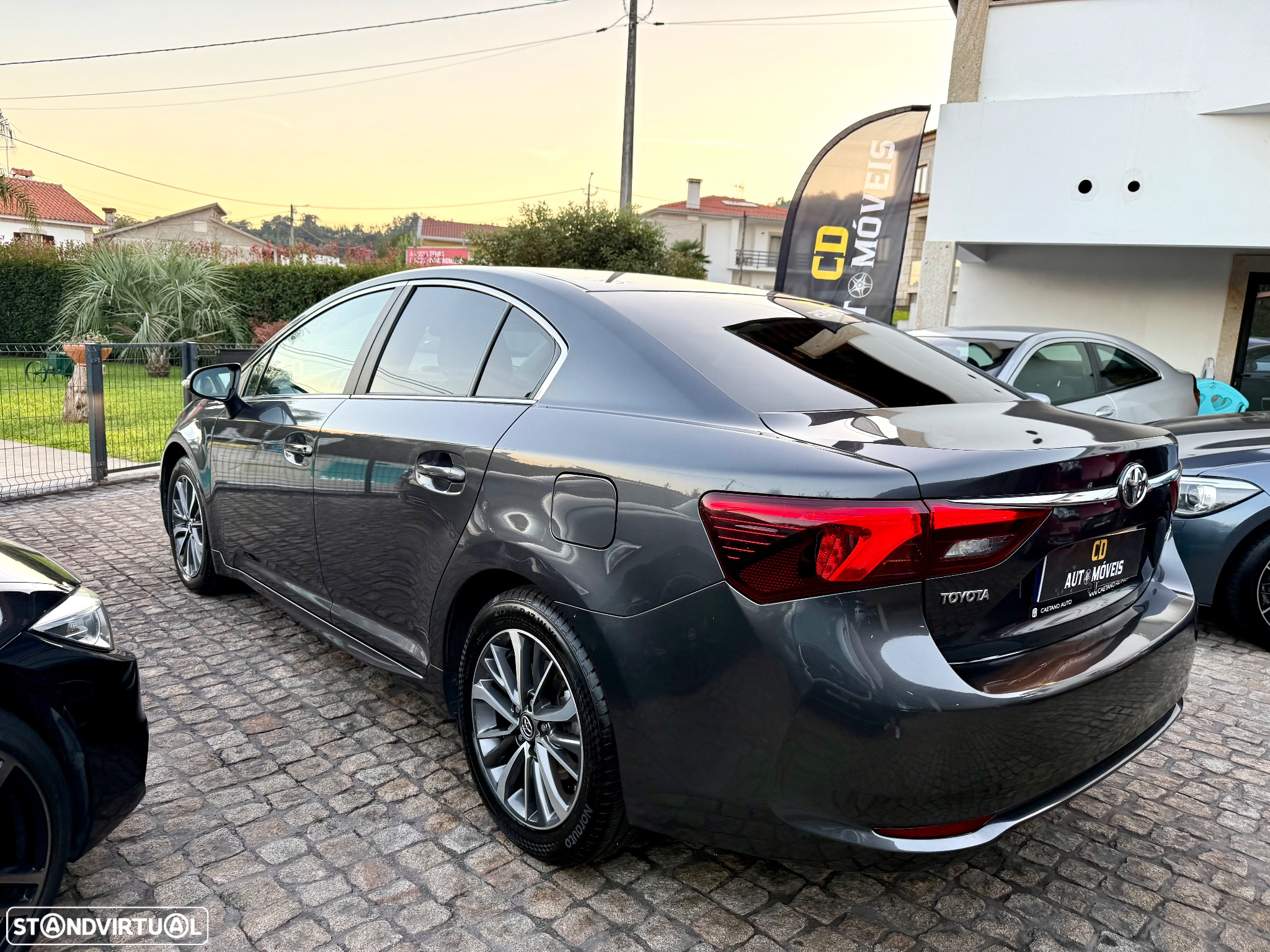 Toyota Avensis SD 1.6 D-4D Luxury+GPS - 19