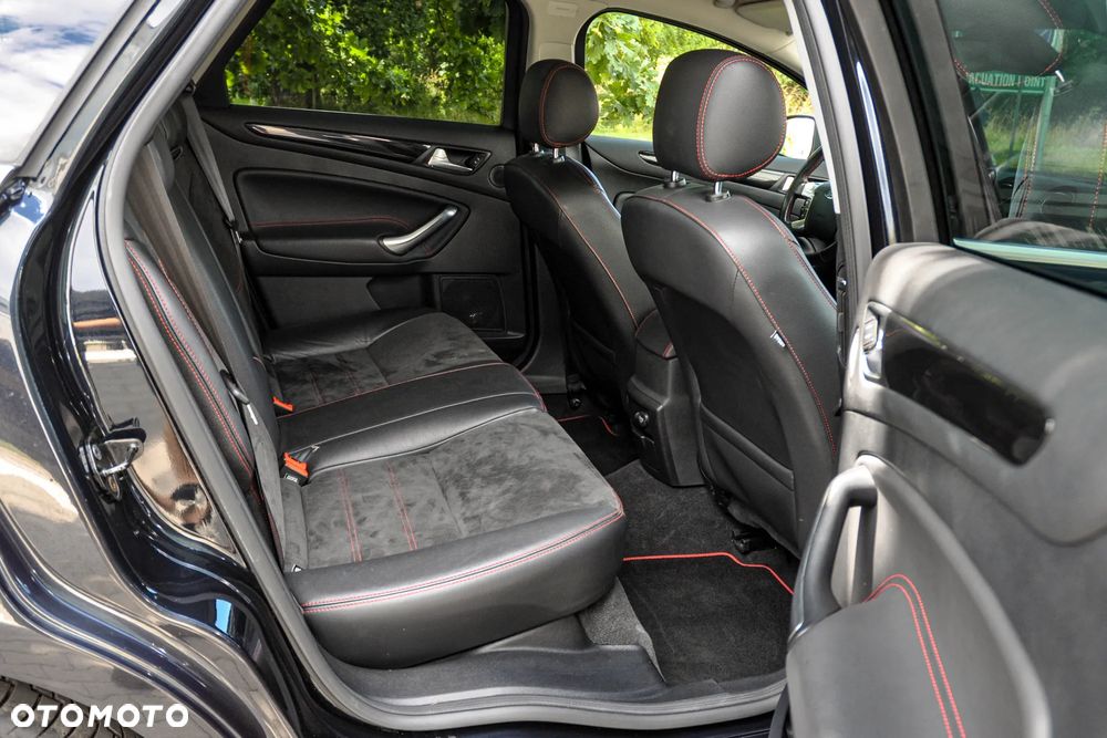 Ford Mondeo 2.0 EcoBoost Titanium - 13