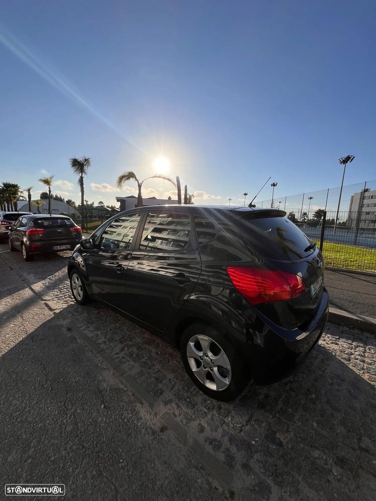 Kia Venga 1.4 CRDi TX ISG - 7
