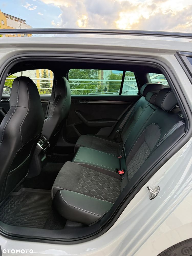 Skoda Superb 2.0 TSI Sportline DSG - 20