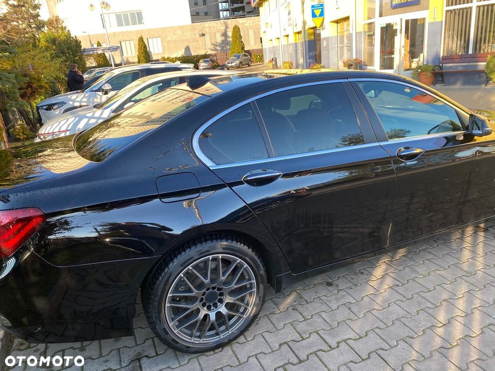 BMW Seria 7 740d xDrive Edition Exclusive - 4