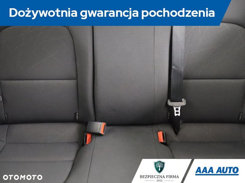 Kia Rio - 12