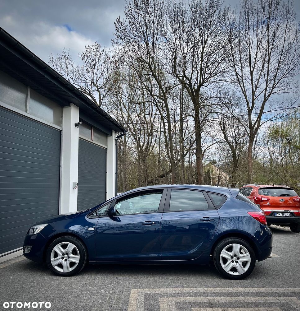 Opel Astra 1.4 T Cosmo EU6 - 5
