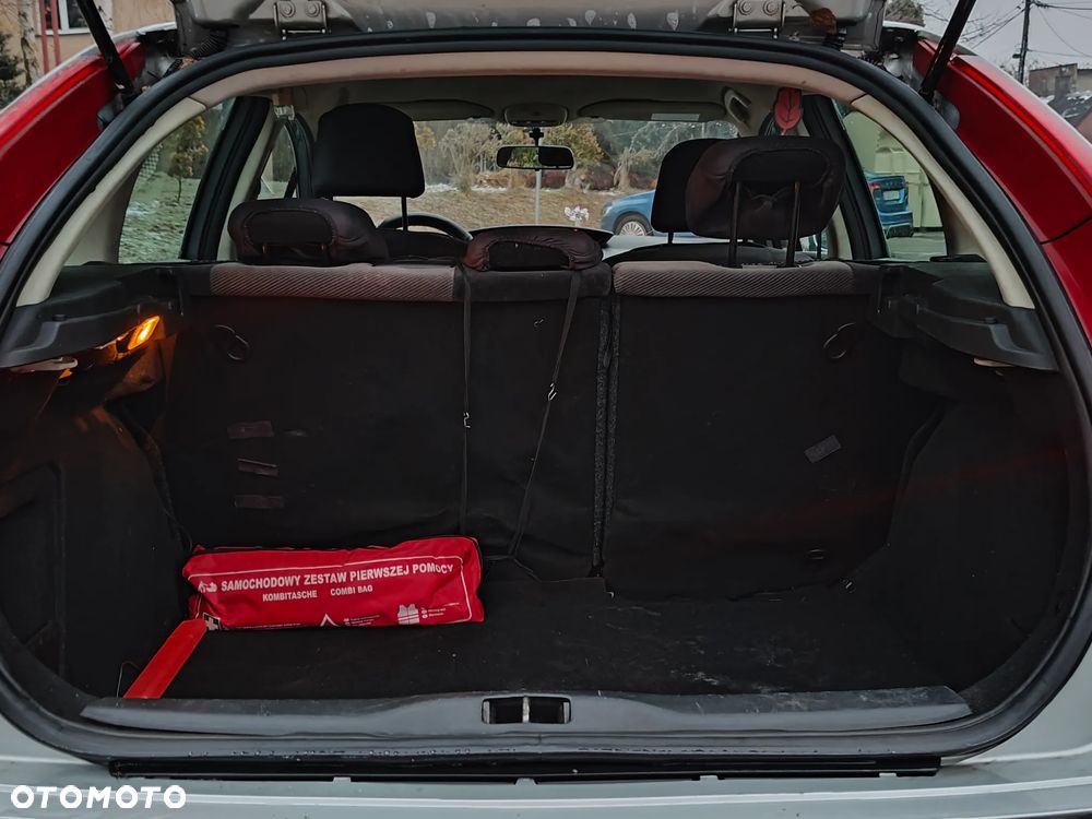 Citroën C4 1.4 16V Equilibre - 16