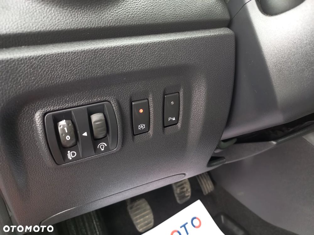 Renault Captur (ENERGY) TCe 90 LIMITED - 31