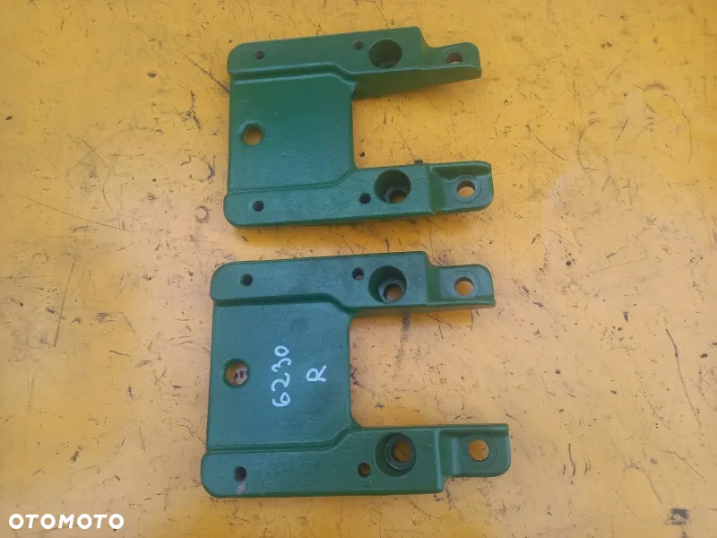 Wspornik mechanizm skrętu błotnika lewy prawy John Deere 6230 Premium - 12