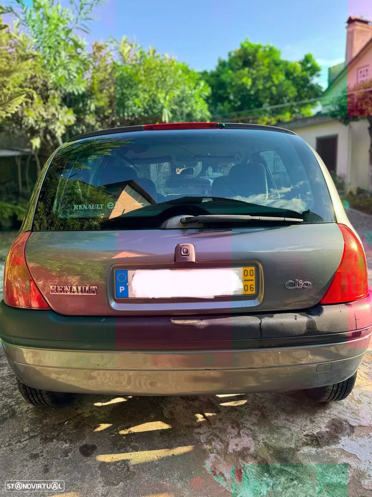 Renault Clio 1.2 - 23