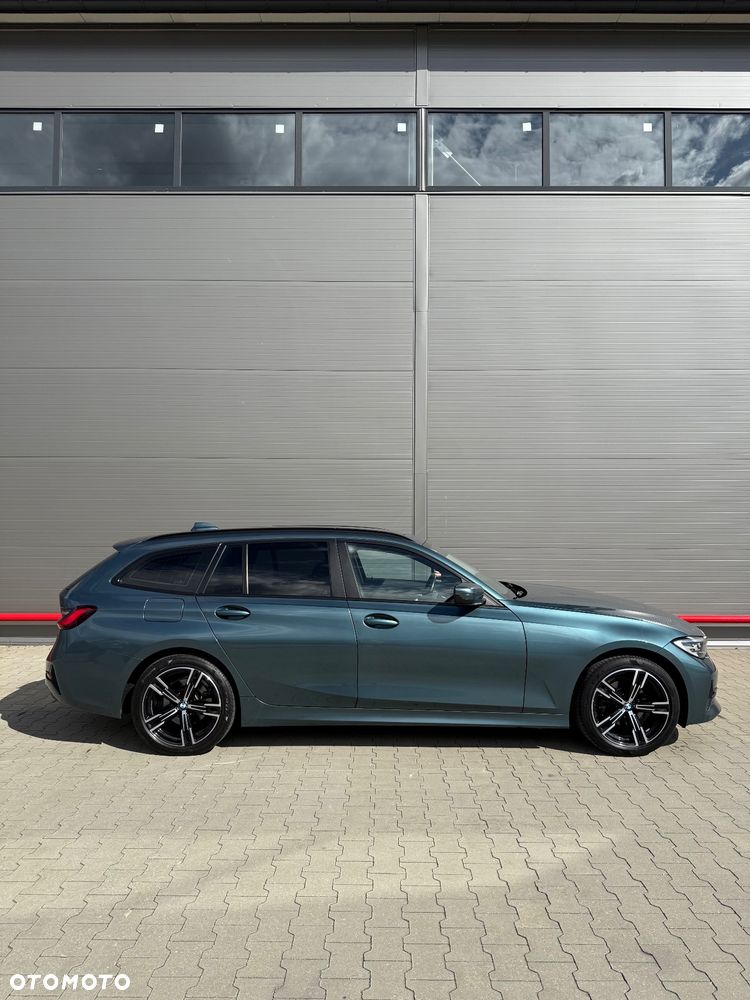 BMW Seria 3 318d - 1