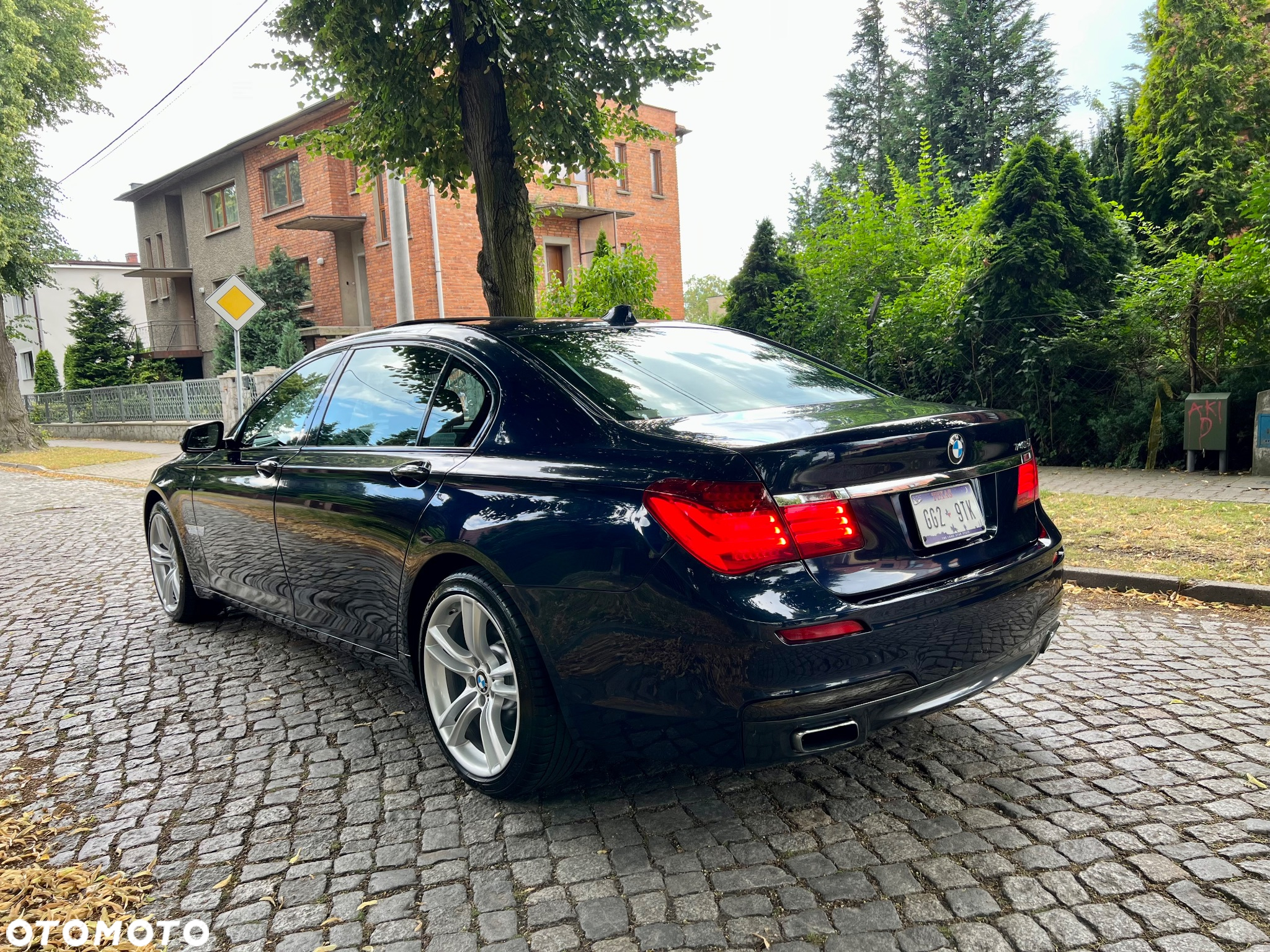 BMW Seria 7 740Li - 5