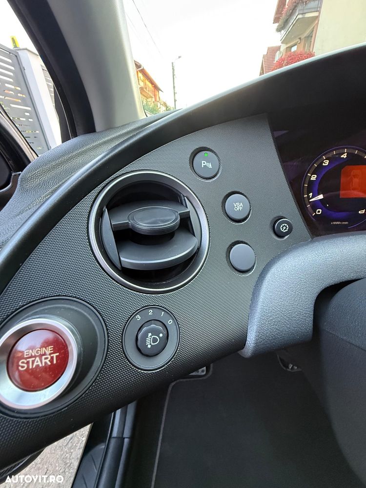 Honda Civic 1.8i-VTEC Sport - 26