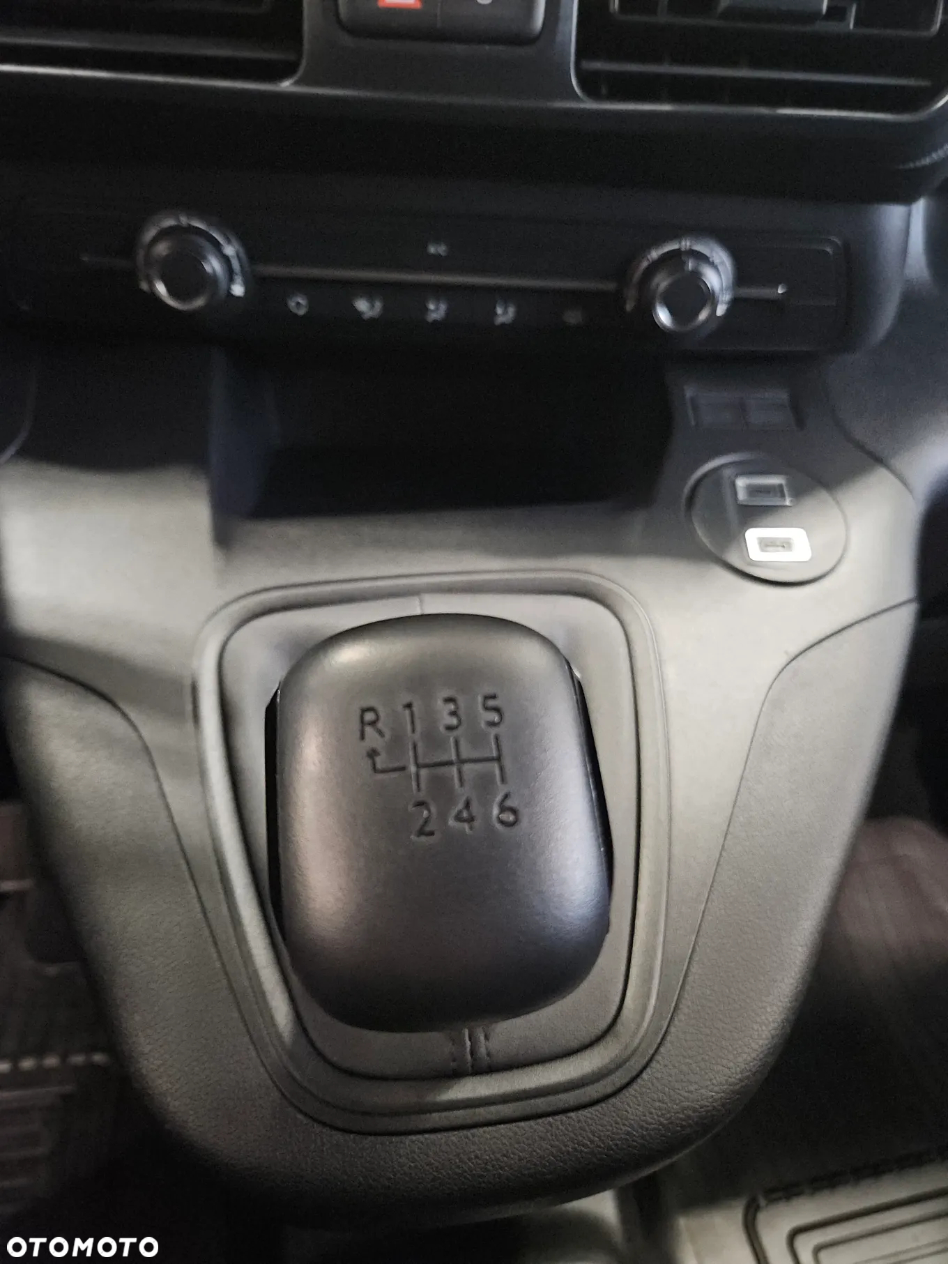 Toyota Proace - 11