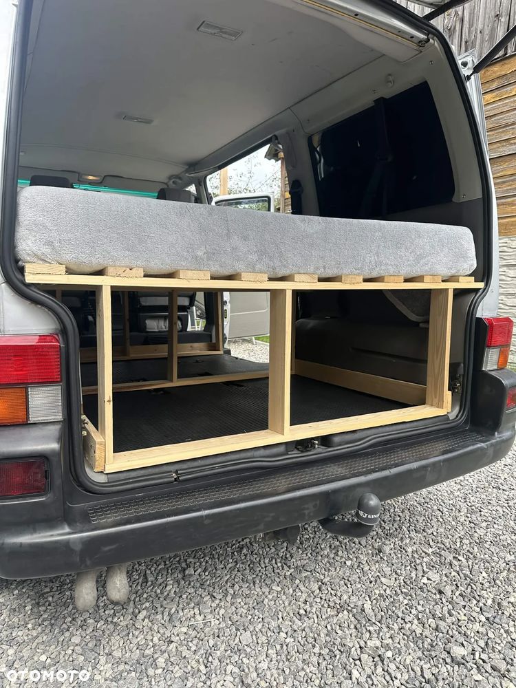 Volkswagen Transporter - 16