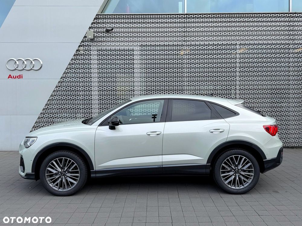 Audi Q3 35 TFSI S tronic - 4