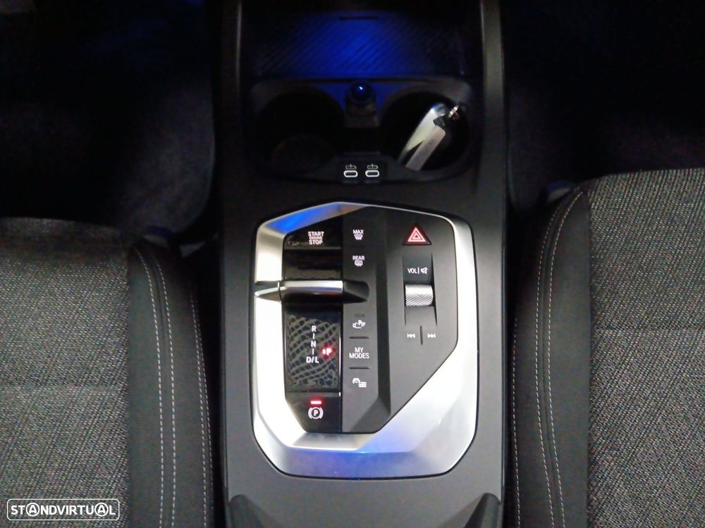 BMW 216 Gran Coupé - 21