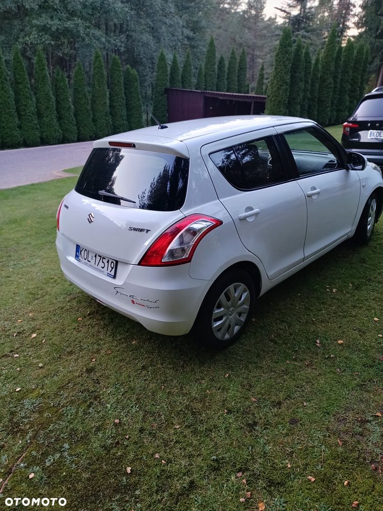 Suzuki Swift - 1