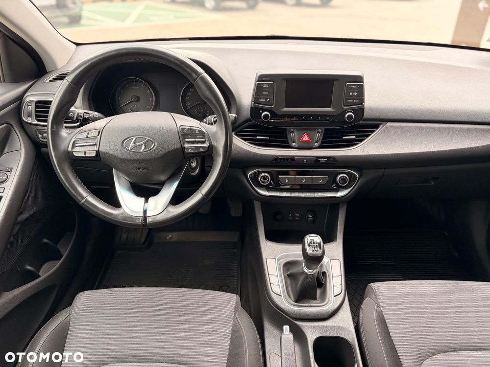 Hyundai i30 1.4 Comfort - 17