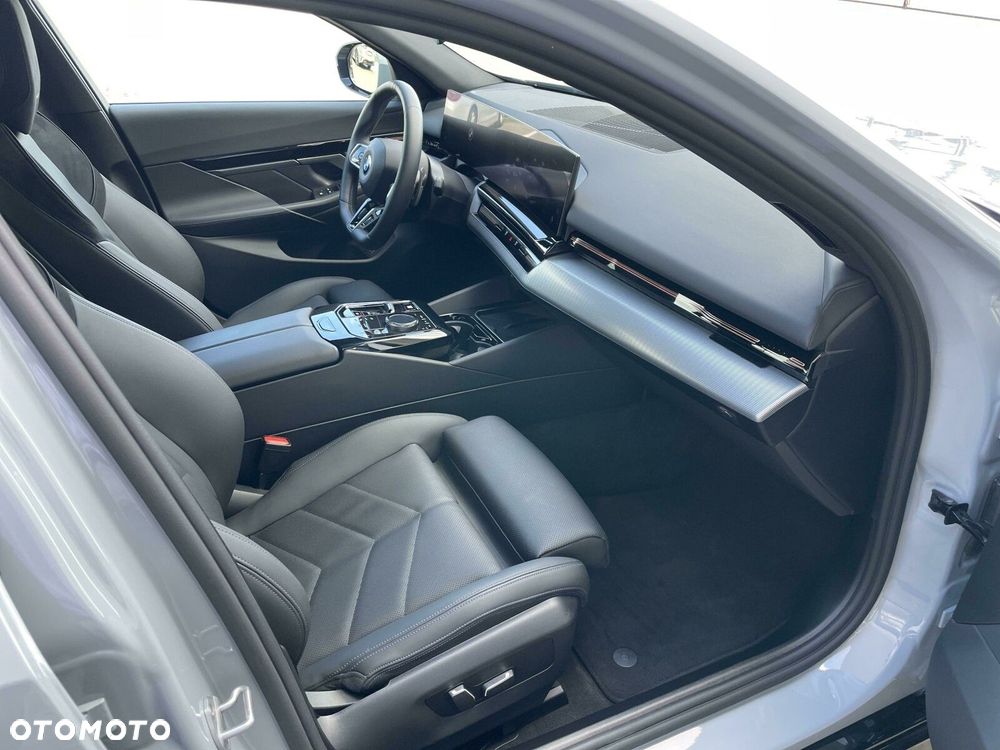 BMW Seria 5 520d xDrive mHEV M Sport - 19