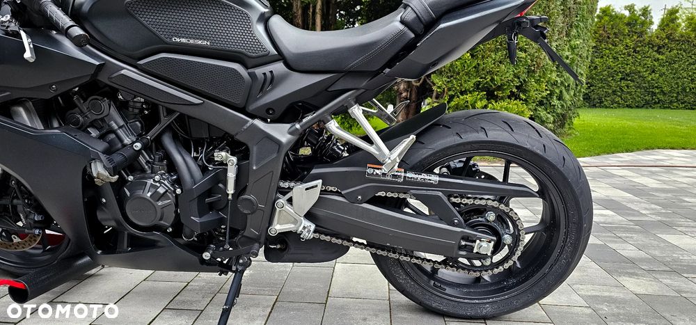 Honda CBR - 9