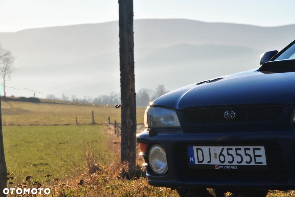 Subaru Impreza 2.0 GT - 26