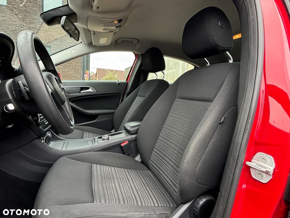 Mercedes-Benz Klasa A 180 (BlueEFFICIENCY) 7G-DCT Style - 13