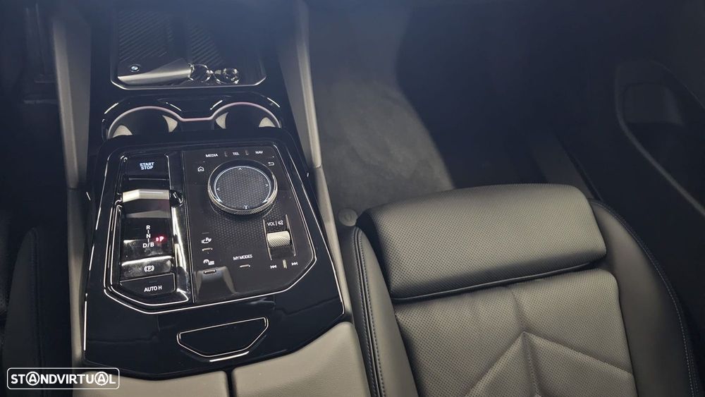 BMW i5 eDrive40 Pack Desportivo M Pro - 23