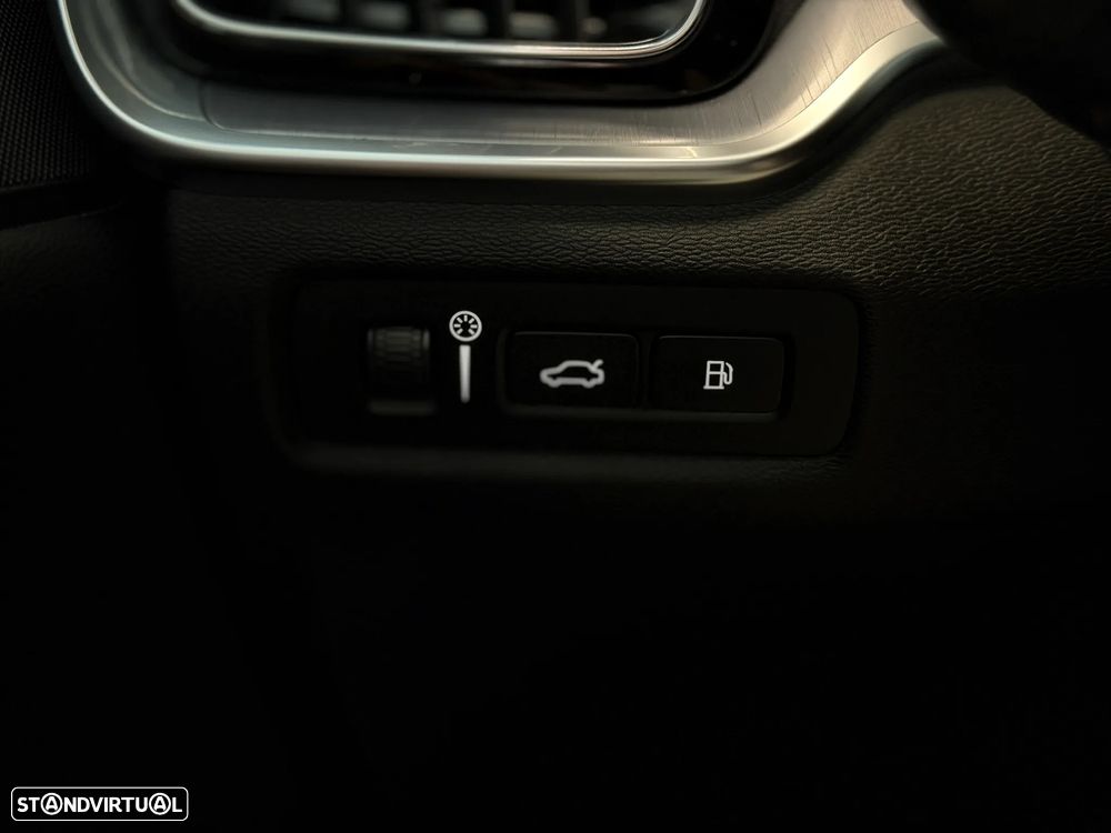 Volvo V60 2.0 T6 AWD TE R-Design - 24