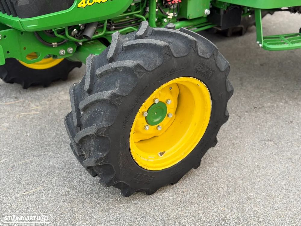 John Deere 4049 M 4RM - 17