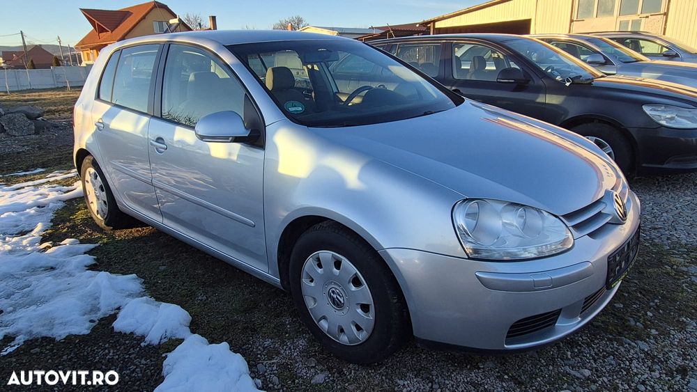 Volkswagen Golf 1.6 FSI Automatik Sportline - 3