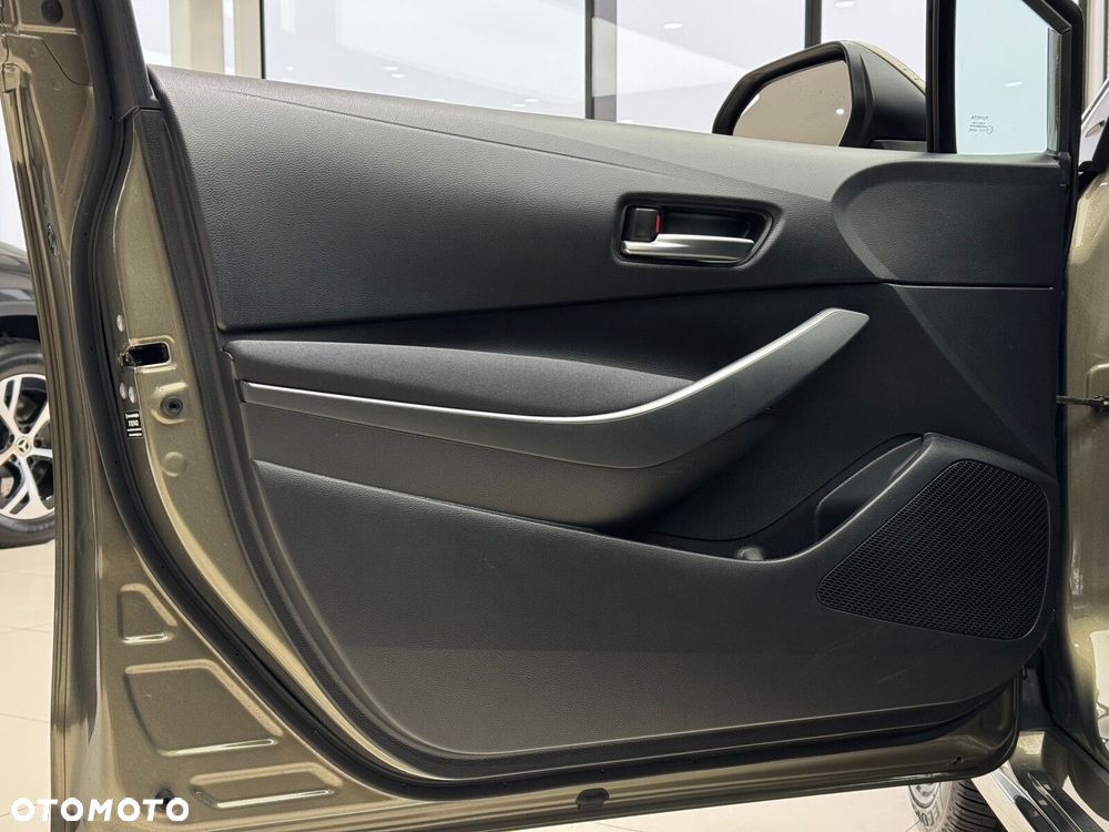 Toyota Corolla 1.8 Hybrid Comfort - 12