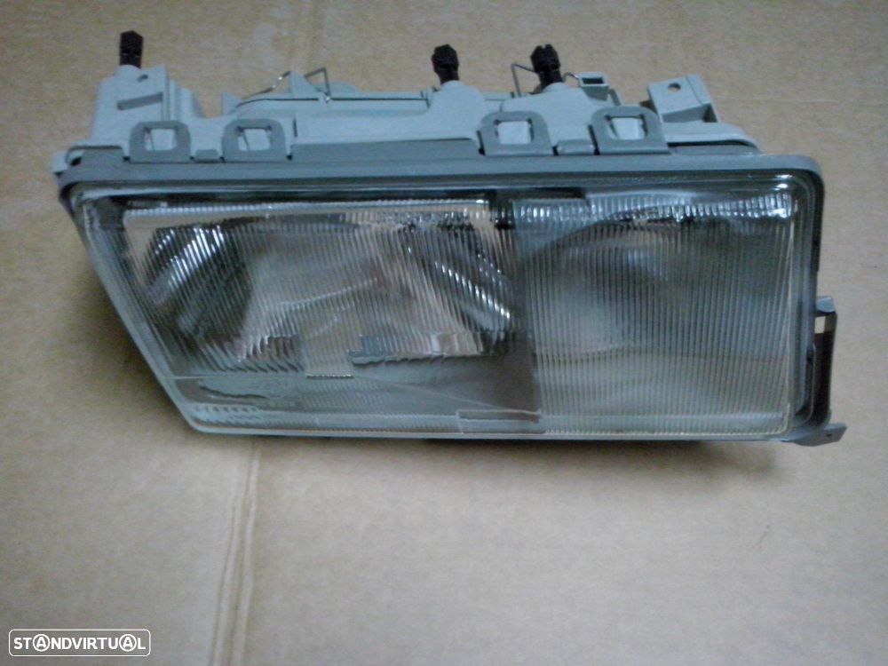 Farol Ótica da frente Mercedes 190D W201 Novos - 1