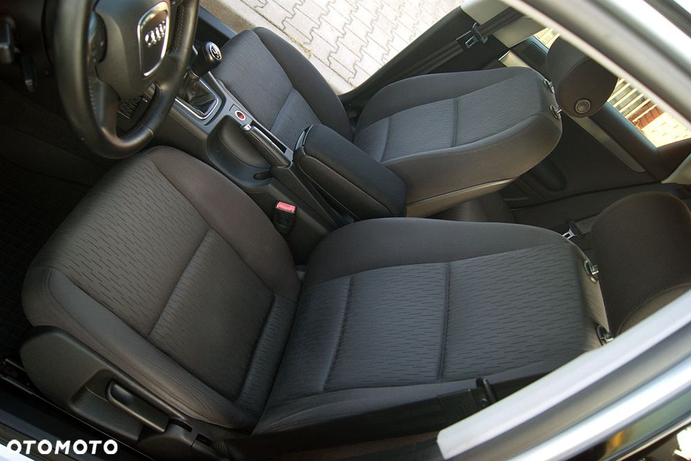 Audi A4 Avant 2.0 TDI - 34