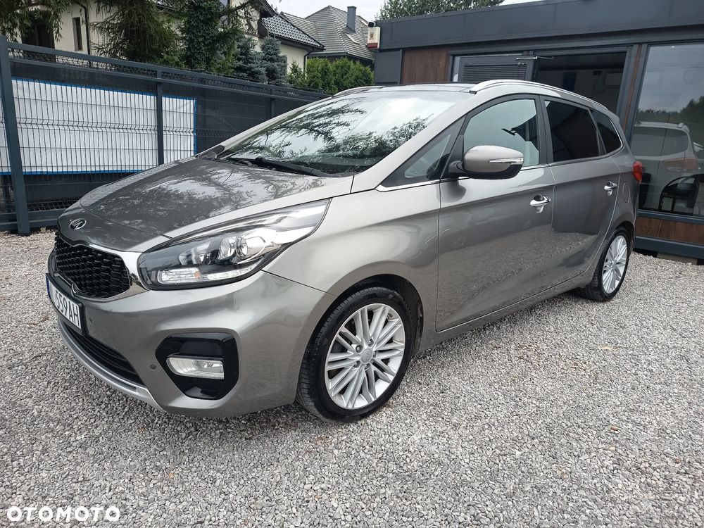 Kia Carens 1.7 CRDi 141 Dream Team Edition - 2