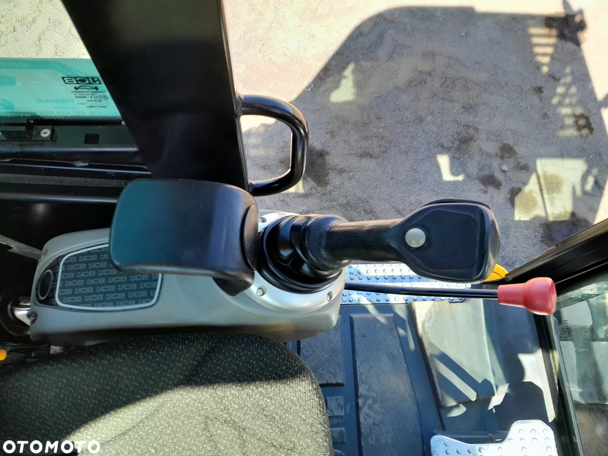 JCB 86C-2 - 27
