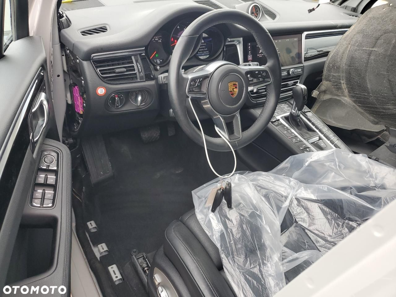 Porsche Macan - 8
