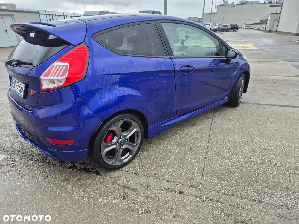 Ford Fiesta ST - 8