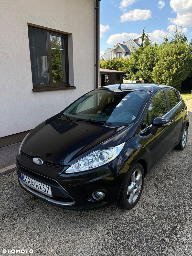 Ford Fiesta 1.6 TDCi DPF Titanium - 9