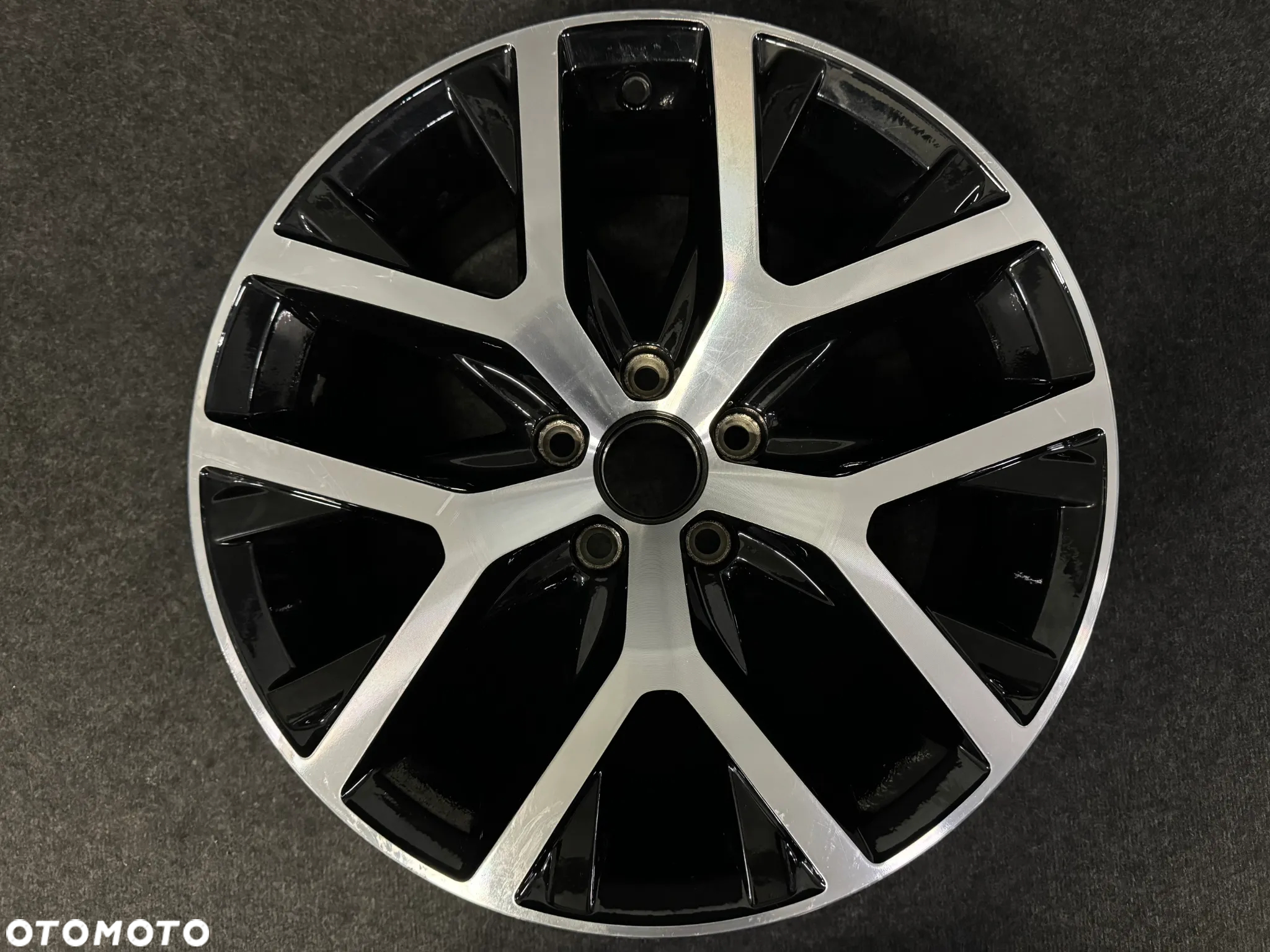 Alufelga VW BEETLE 5C R-LINE 18 cali 5x112 1szt. 5C0601025BL - 2