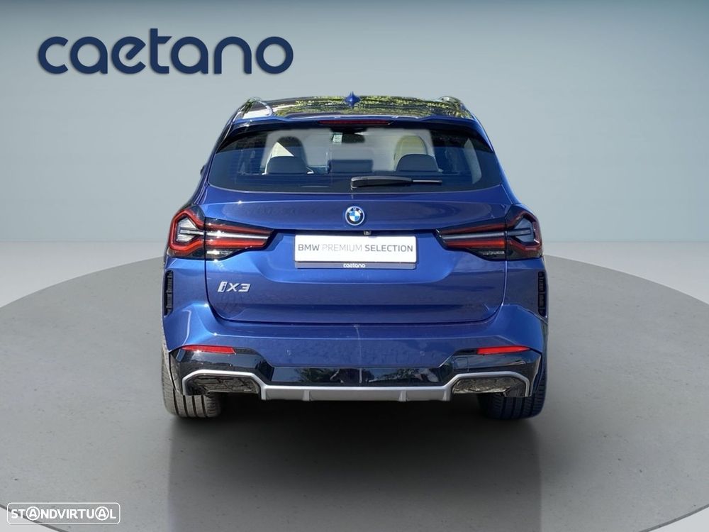 BMW iX3 M Sport Impressive - 24