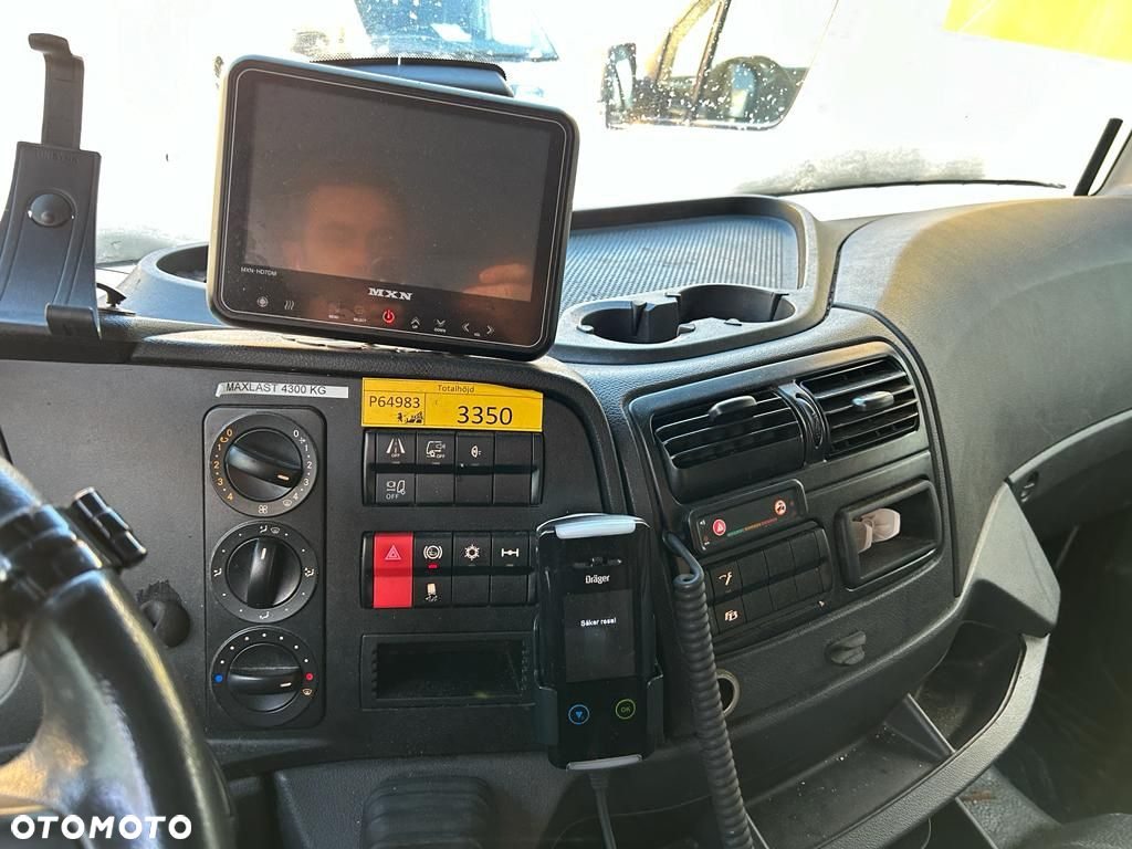 Mercedes-Benz ATEGO 1224L Kontener + Winda 6.7m ACC 16 Palet boczne drzwi6 - 19