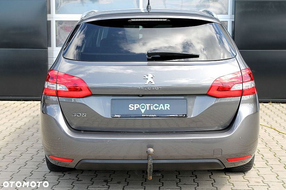Peugeot 308 1.2 PureTech Allure S&S - 24