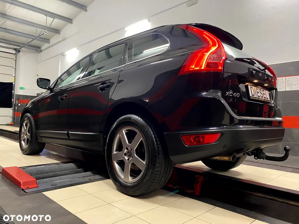 Volvo XC 60 D3 Summum - 11
