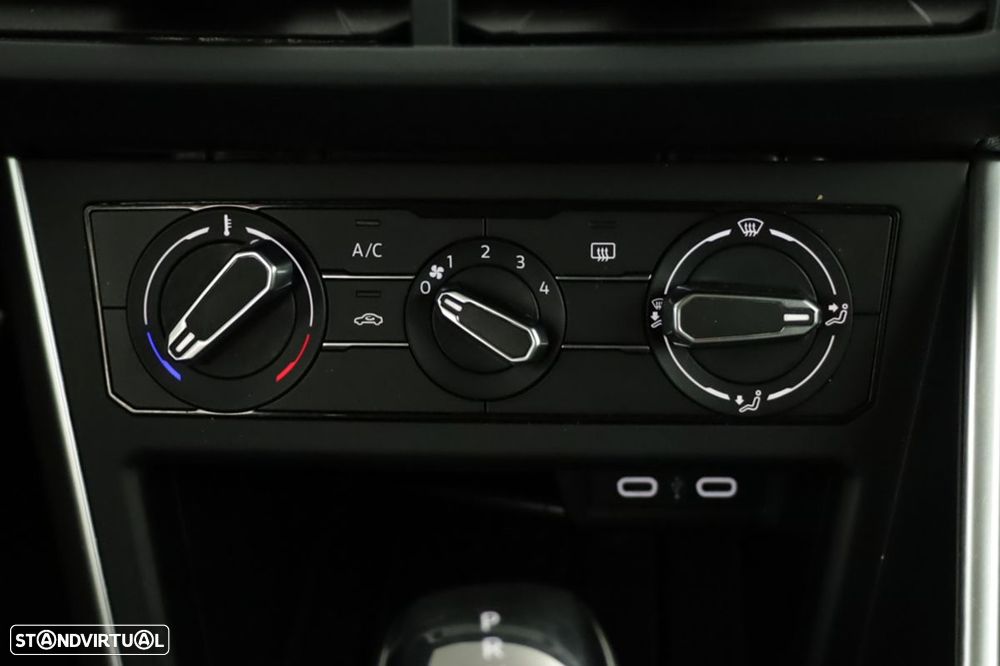 VW Taigo 1.0 TSI Urban DSG - 12
