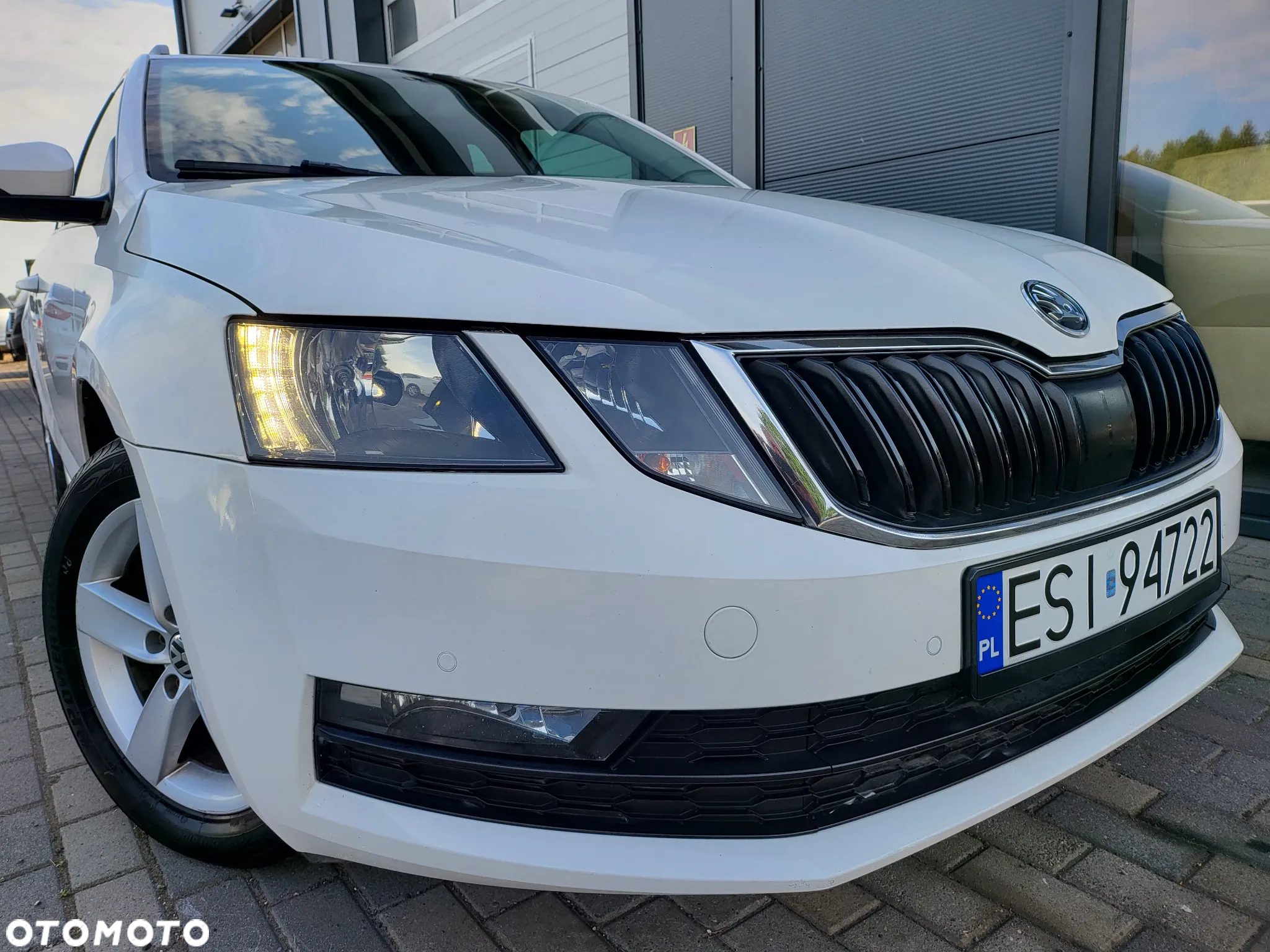 Skoda Octavia 1.6 TDI DSG Style - 12