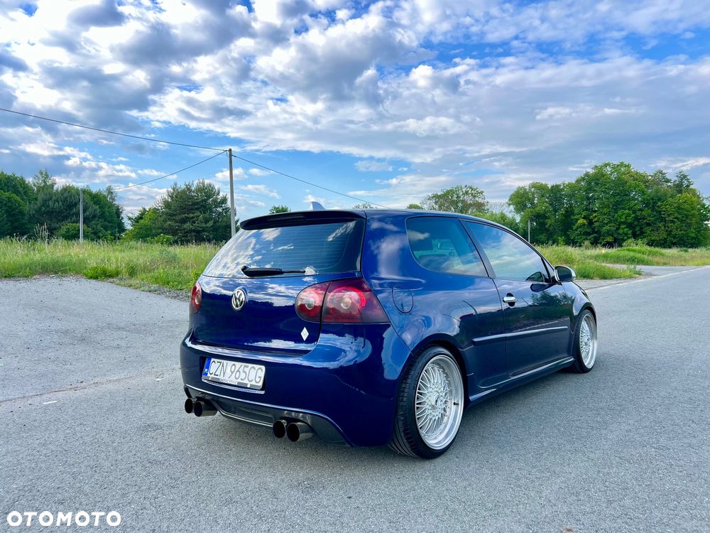 Volkswagen Golf 2.0 FSI Sportline - 4