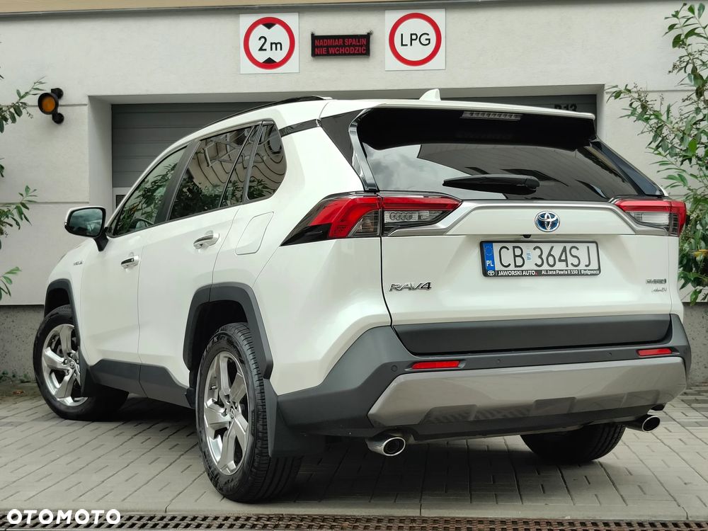 Toyota RAV4 - 10