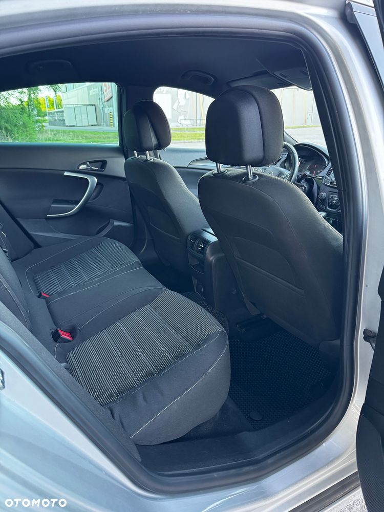 Opel Insignia - 11