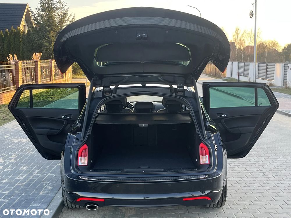 Opel Insignia - 10