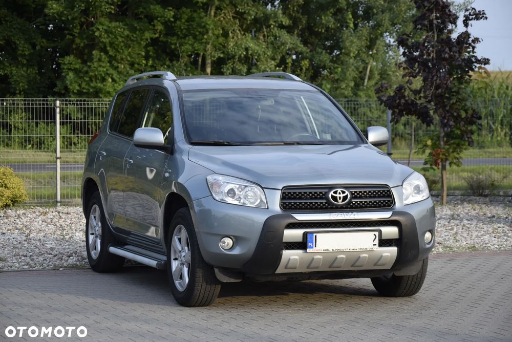 Toyota RAV4 2.2 D-4D Sol - 10