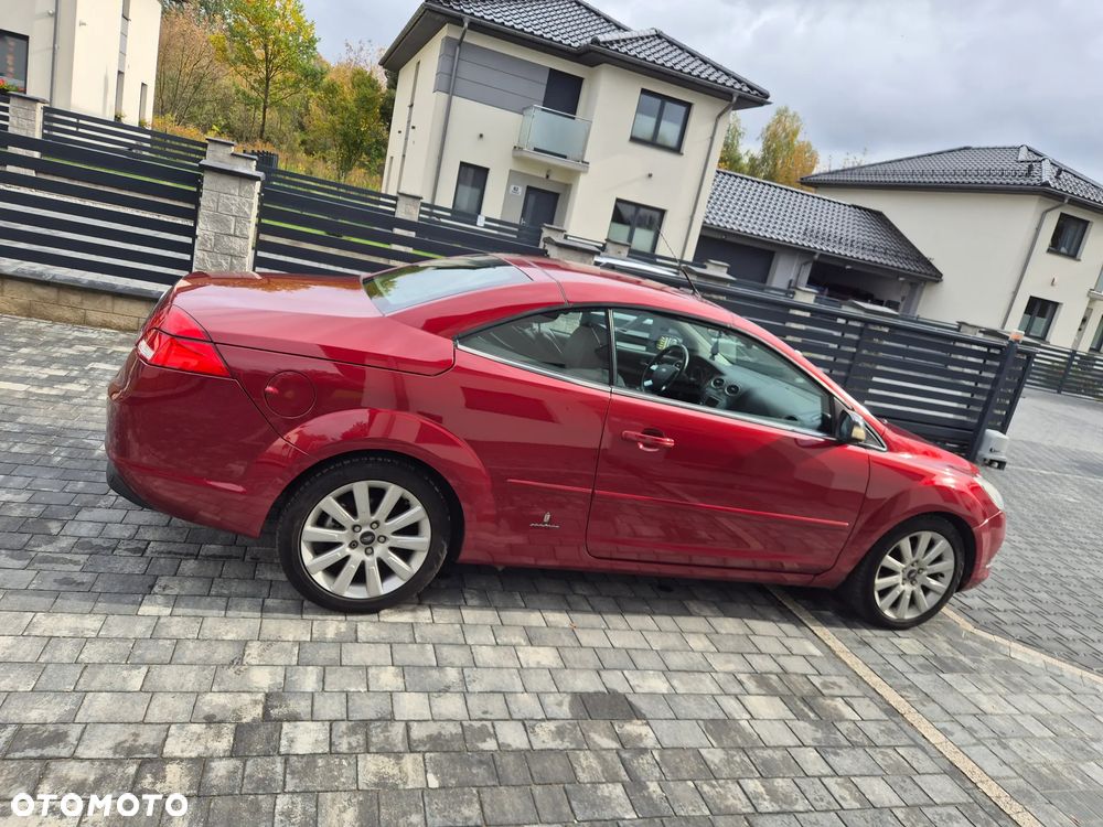 Ford Focus Coupe-Cabriolet 2.0 TDCi DPF Black Magic - 37