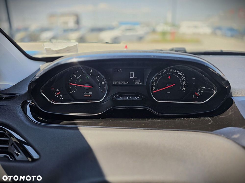 Peugeot 208 1.2 VTi Active - 17